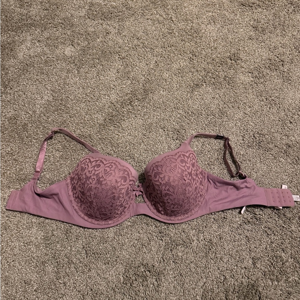 NWT Victoria's Secret Lace Body by Victoria Underwire lined Demi bra 34DDD